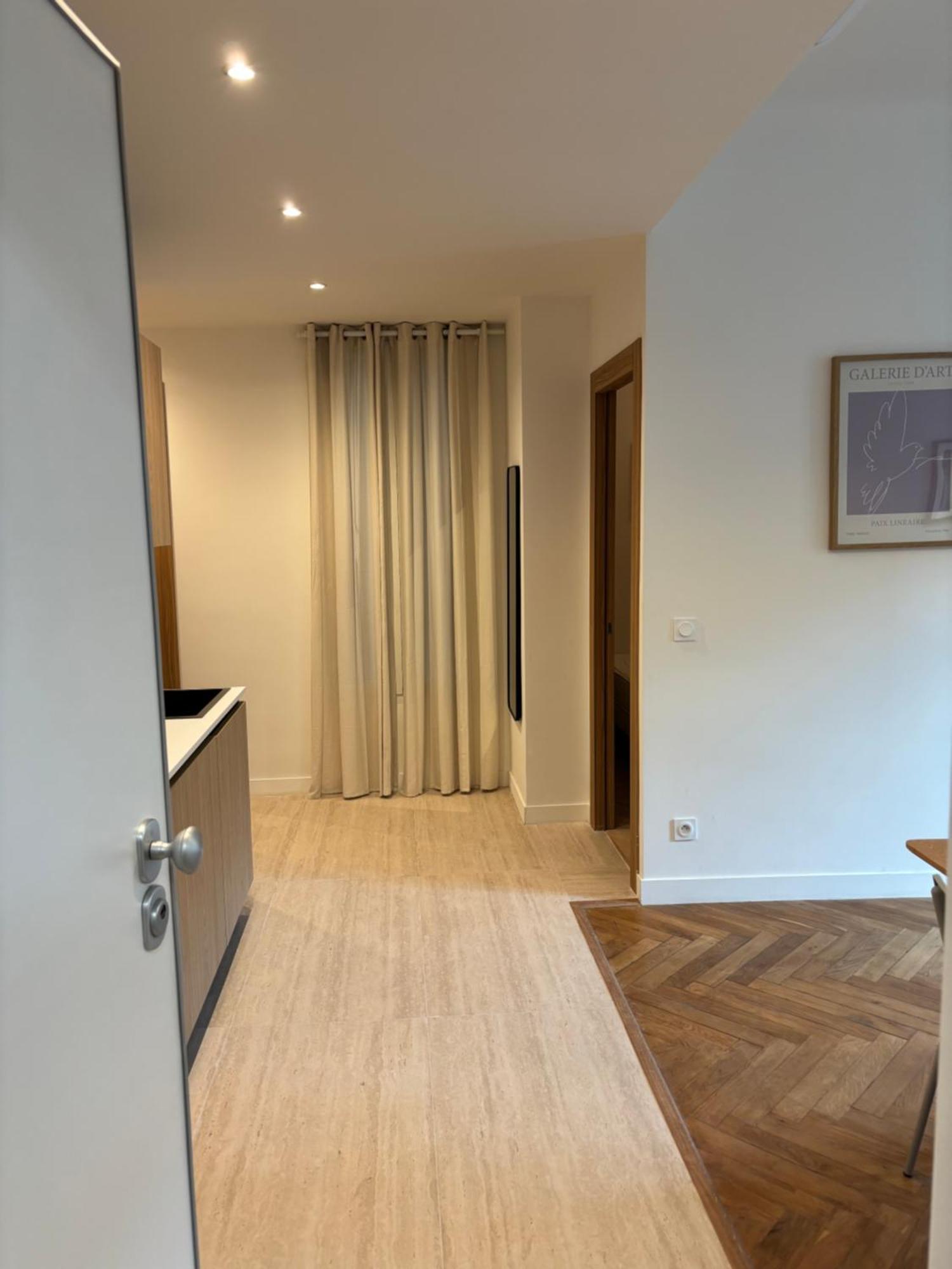 De Standing Au Port De Apartment Nizza